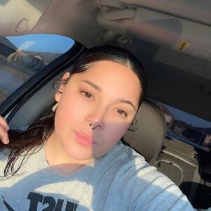 Meet your Posher, Julissa